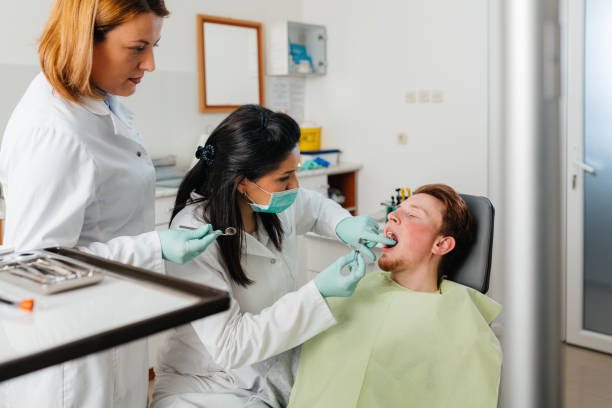 Best Weekend Emergency Dentist in Salem Lakes, WI